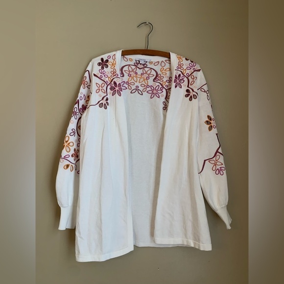 Chico's Sweaters - Chicos cardigan sweater multi eyelet alabaster embroidered spring Easter